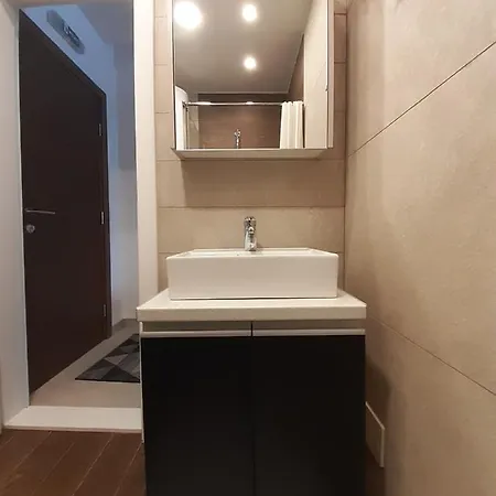 公寓 Milmari L42 *